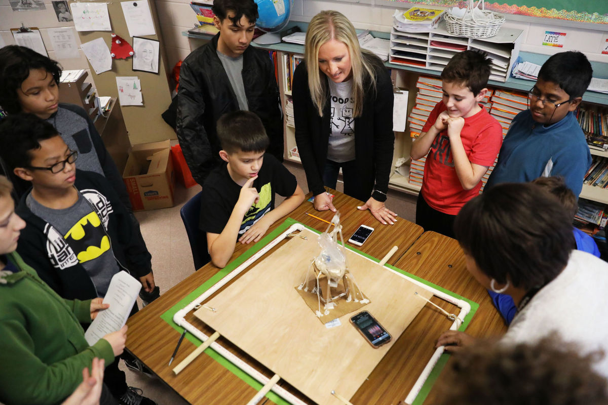 Earthquake Shake Table